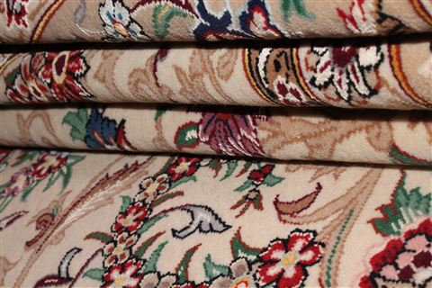 Isfahan White Hand Knotted 43 X 66 Area Rug 400-16640 Image 22