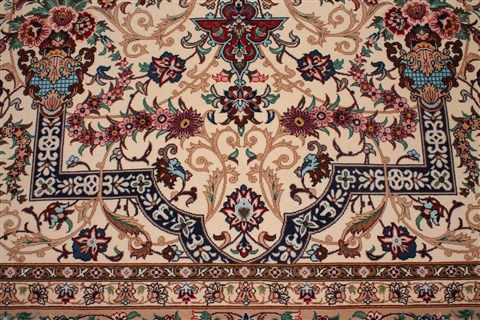 Isfahan White Hand Knotted 43 X 66 Area Rug 400-16640 Image 6