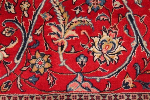 Sarouk Red Hand Knotted 89 X 127 Area Rug 400-16693 Image 8