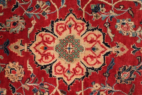 Sarouk Red Hand Knotted 92 X 121 Area Rug 400-16694 Image 12