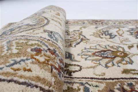 Kashmar Beige Runner Hand Knotted 20 X 62 Area Rug 250-16725 Image 9