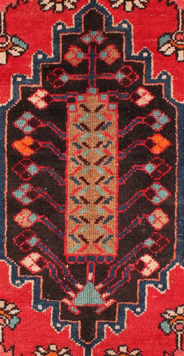 Bakhtiar Red Runner Hand Knotted 43 X 94 Area Rug 400-16736 Image 11