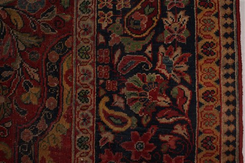 Sarouk Red Hand Knotted 89 X 127 Area Rug 400-16737 Image 11