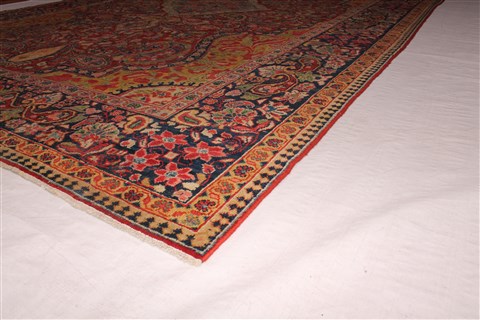 Sarouk Red Hand Knotted 89 X 127 Area Rug 400-16737 Image 18