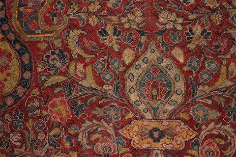 Sarouk Red Hand Knotted 89 X 127 Area Rug 400-16737 Image 43