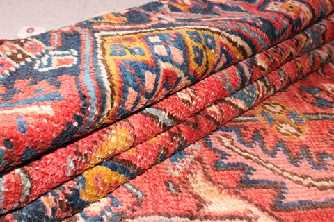 Heriz Red Hand Knotted 86 X 118 Area Rug 400-16764 Image 18