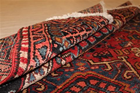 Gharajeh Red Hand Knotted 86 X 130 Area Rug 400-16766 Image 13