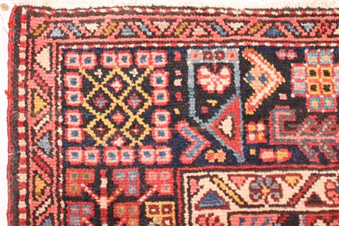 Gharajeh Red Hand Knotted 86 X 130 Area Rug 400-16766 Image 4