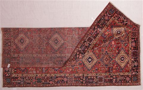 Gharajeh Red Hand Knotted 91 X 127 Area Rug 400-16769 Image 5