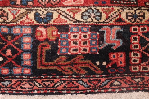 Gharajeh Red Hand Knotted 91 X 127 Area Rug 400-16769 Image 7