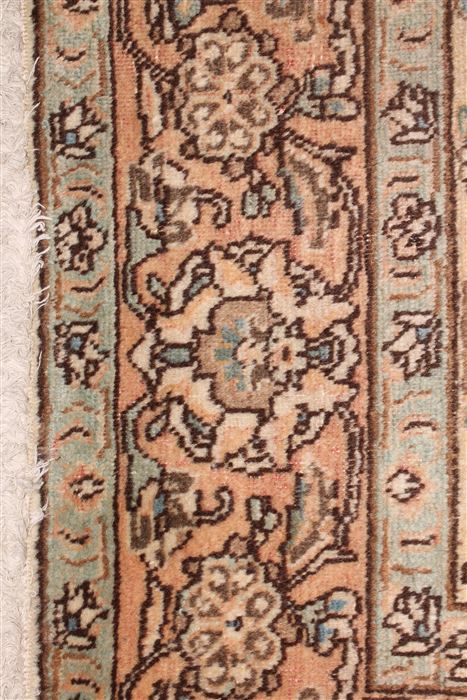 Tabriz Beige Hand Knotted 94 X 124 Area Rug 400-16773 Image 14