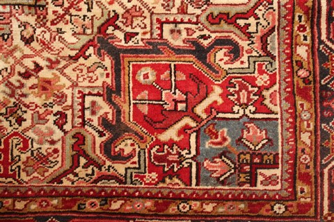 Heriz Red Hand Knotted 97 X 117 Area Rug 400-16774 Image 14