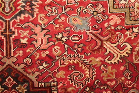 Heriz Red Hand Knotted 97 X 117 Area Rug 400-16774 Image 18