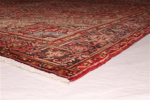 Heriz Red Hand Knotted 97 X 117 Area Rug 400-16774 Image 1