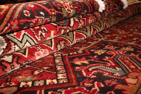 Heriz Red Hand Knotted 97 X 117 Area Rug 400-16774 Image 23