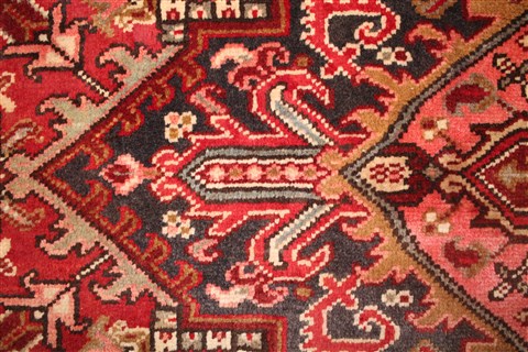 Heriz Red Hand Knotted 97 X 117 Area Rug 400-16774 Image 25