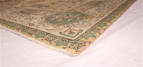 Tabriz Purple Hand Knotted 101 X 132 Area Rug 400-16786 Image 12
