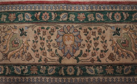Tabriz Purple Hand Knotted 98 X 1511 Area Rug 400-16788 Image 4