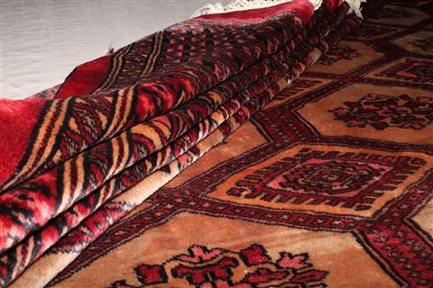 Bokhara Green Hand Knotted 91 X 113 Area Rug 400-16792 Image 2