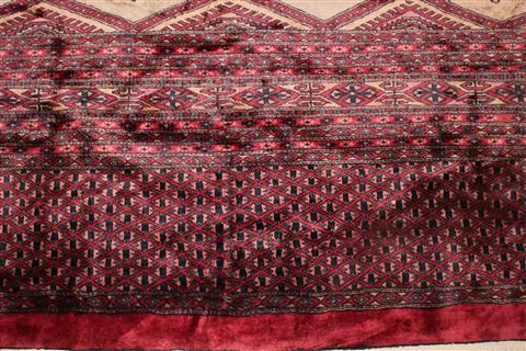 Bokhara Green Hand Knotted 91 X 113 Area Rug 400-16792 Image 4