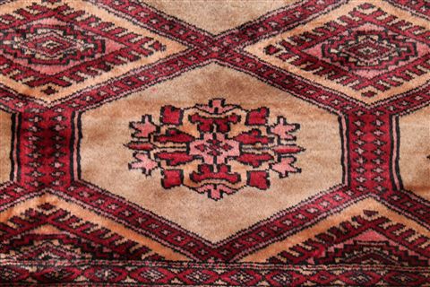 Bokhara Green Hand Knotted 91 X 113 Area Rug 400-16792 Image 5