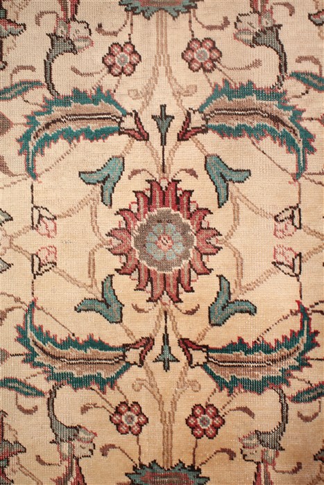 Tabriz White Hand Knotted 96 X 131 Area Rug 400-16804 Image 12