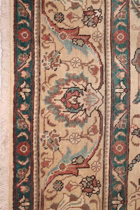 Tabriz White Hand Knotted 96 X 131 Area Rug 400-16804 Image 5