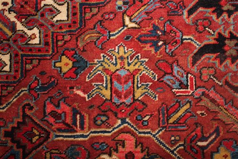 Heriz Red Hand Knotted 99 X 134 Area Rug 400-16812 Image 14