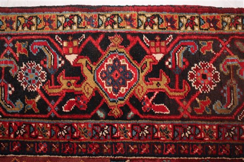 Heriz Red Hand Knotted 99 X 134 Area Rug 400-16812 Image 18