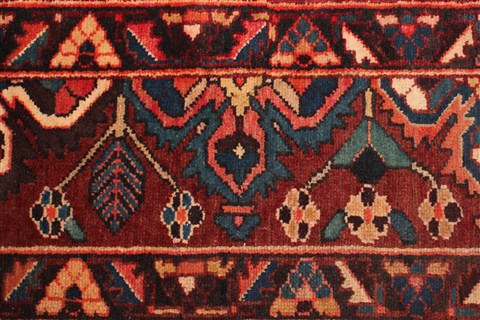 Bakhtiar Red Hand Knotted 98 X 124 Area Rug 400-16814 Image 13