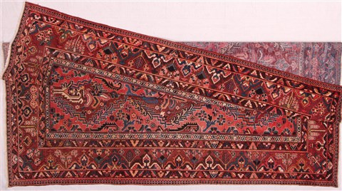 Bakhtiar Red Hand Knotted 98 X 124 Area Rug 400-16814 Image 2