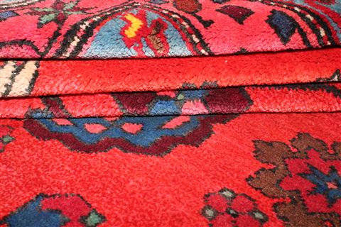 Bakhtiar Red Hand Knotted 46 X 73 Area Rug 400-16913 Image 8