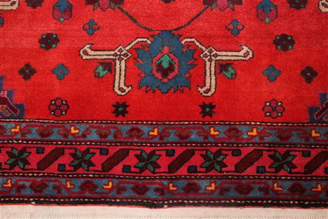 Bakhtiar Red Hand Knotted 46 X 73 Area Rug 400-16913 Image 2