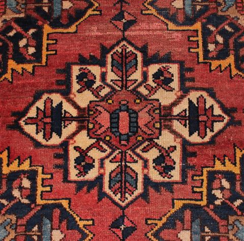 Hamedan Red Hand Knotted 42 X 68 Area Rug 400-16915 Image 3