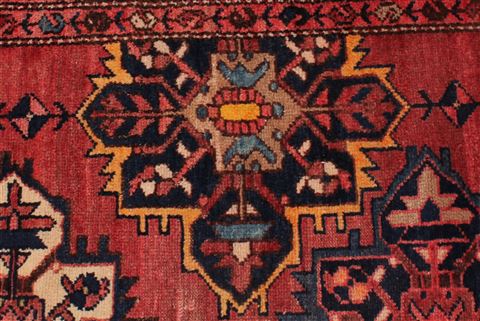 Hamedan Red Hand Knotted 42 X 68 Area Rug 400-16915 Image 5