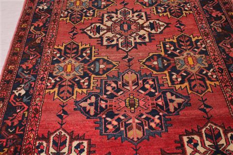 Hamedan Red Hand Knotted 42 X 68 Area Rug 400-16915 Image 6
