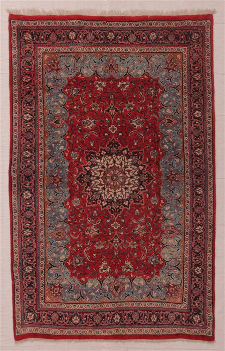 Sarouk Red Hand Knotted 46 X 72 Area Rug 400-16929 Image 6