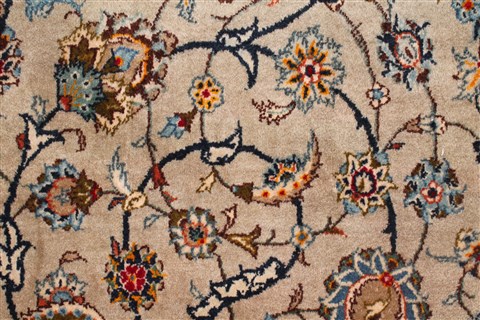 Kashan Beige Hand Knotted 89 X 125 Area Rug 400-16955 Image 20