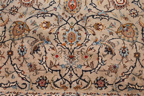 Kashan Beige Hand Knotted 89 X 125 Area Rug 400-16955 Image 10