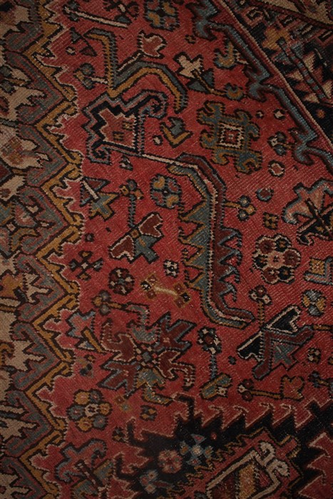 Heriz Red Hand Knotted 99 X 128 Area Rug 400-16963 Image 12