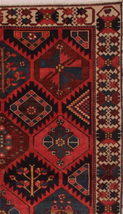 Bakhtiar Red Hand Knotted 50 X 73 Area Rug 400-16976 Image 10