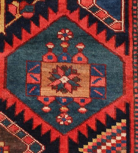 Bakhtiar Red Hand Knotted 50 X 73 Area Rug 400-16976 Image 14