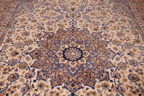 Kashan White Hand Knotted 101 X 130 Area Rug 400-17103 Image 12