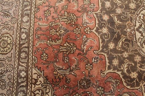 Tabriz Red Hand Knotted 910 X 130 Area Rug 400-17129 Image 8