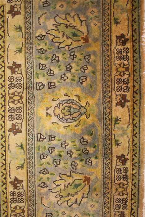 Tabriz Beige Square Hand Knotted 98 X 910 Area Rug 400-17157 Image 4