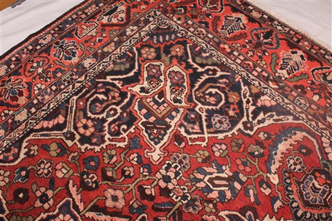 Bakhtiar Red Hand Knotted 1010 X 133 Area Rug 400-17166 Image 17