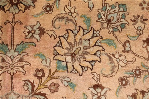 Tabriz Purple Hand Knotted 118 X 165 Area Rug 400-17223 Image 8