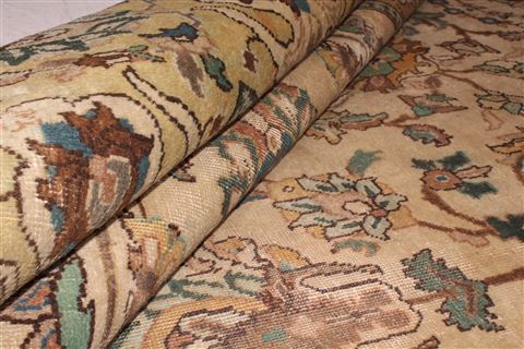 Tabriz Beige Hand Knotted 97 X 1211 Area Rug 400-17244 Image 4