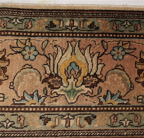 Tabriz Beige Hand Knotted 103 X 128 Area Rug 400-17247 Image 6