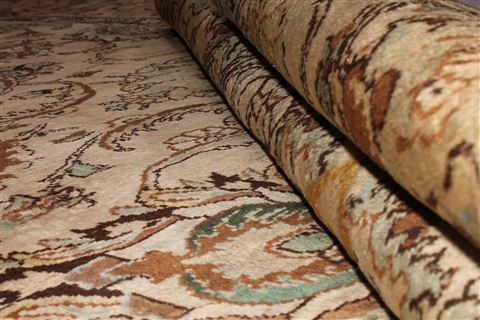 Tabriz Beige Square Hand Knotted 107 X 107 Area Rug 400-17250 Image 13